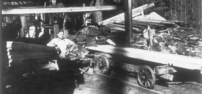 Men at the Bruce sawmill in Wawona